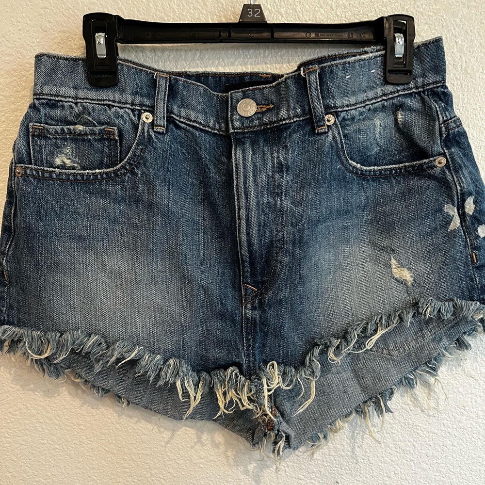 Express‎ cheeky high waisted shorts